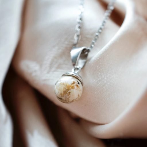 Gömb Medál Gyöngy hamvakkal